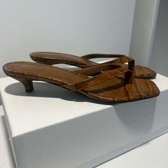 Toteme the flip kitten heel sandals - Picture 3 of 4